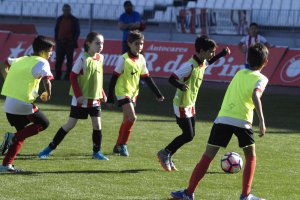 Los alumnos del Campus entrenando en el Estadio.