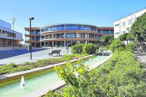 El fallo ha provocado que el ministerio no considere válidos ahora algunos títulos expedidos en el campus.