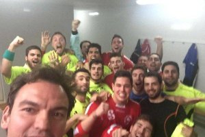 Los urcitanos celebrando la victoria.