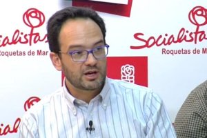 Antonio Hernando esta mañana en Roquetas de Mar.