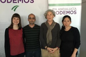 Foto antes de comenzar el acto de Podemos.