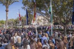 Imagen panorámica del minuto de silencio.