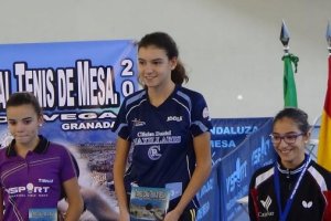 Una campeona (centro de la imagen).