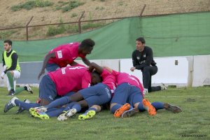 Celebración del gol de la victoria en Antequera.