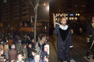 La salida procesional de la Cofradía de Caridad acogió a numerosos público, un cortejo que participó el periodista de Canal Sur, Sergio Morante, como