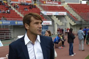 Joan Carrillo en el banquillo de Son Moix.