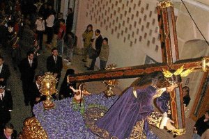 Salida de hace unos años de Nuestro Padre Jesús Nazareno, de Berja, por una de las calles.