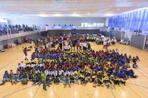 Ambientazo de voleibol en El Toyo.