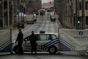 Imagen de una Bruselas tomada por la policía.