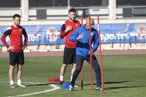 Jorge Borelli explicando los ejercicios.
