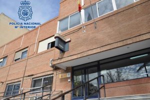 Fachada de la Comisaría de Policía Nacional de El Ejido.