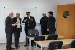 visita del responsable de Documentación con el alcalde a la futura oficina del DNI.