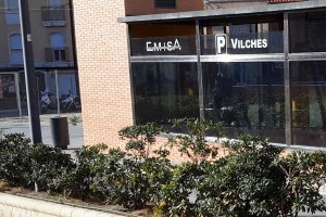 Fachada del aparcamiento de Avenida de Vilches