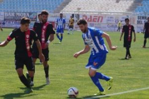 Una jugada del partido.