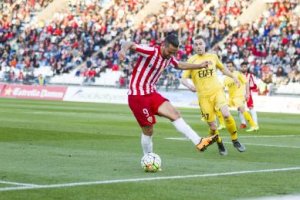 Quique González en el partido con el Girona.
