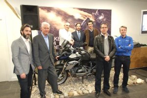  Eduardo Cortezón, gerente  comercial de BMW Motorrad España; Luis Contreras, fundador de la empresa; Luis Contreras Ortiz, gerente  en Almería, Anto