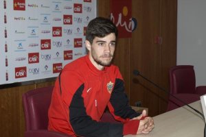 Pozo en rueda de prensa.