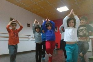 Yoga para todas las edades con Ohm Shanti