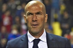 Zidane elogia los recambios.