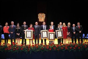Foto de familia en el Día del Villazgo de 2015.