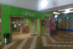 El supermercado de Oliveros está siendo remozado.