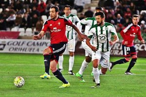 Berenguer al fondo de la imagen.