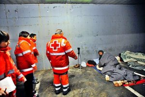 Atención de miembros de la Unidad de Emergencia Social en las calles hace un tiempo.