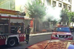 Bomberos en una actuación en la capital