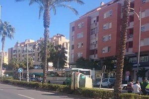 El vehículo volcado en una imagen cedida por Manuel Calderón.