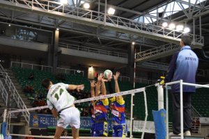 Marcilio Braga supera el bloqueo de Ibiza.