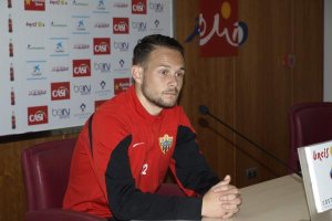 Iván Sánchez en sala de prensa.