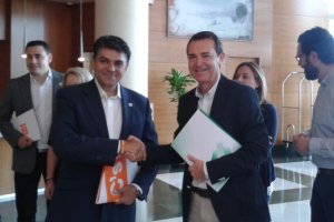 Cazorla y Navas en las negociaciones para formar gobierno municipal.