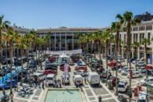 Aspecto de la Plaza Mayor durante la celebración de MotorEjido la pasada edición.