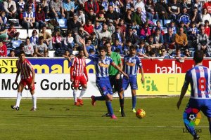 Ruipérez Marín con Chuli al fondo.