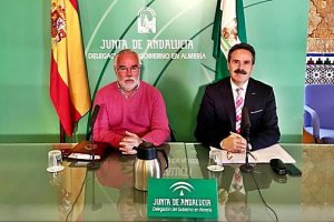 Alfredo Valdivia en rueda de prensa.