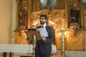 Jorge Ponce, licenciado en derecho y cronista taurino de LA VOZ, durante el magnífico Pregón del Costalero que pronunció en la Compañía de María.