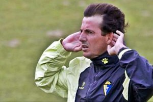 Jose González vuelve a los banquillos.