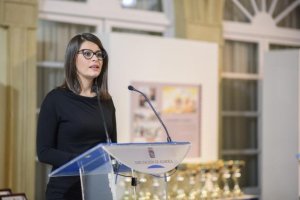 La diputada de Deportes.