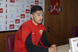 Lolo Reyes en rueda de prensa.