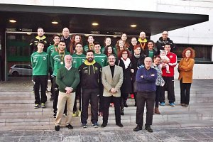 Los urcitanos con Valdivia.