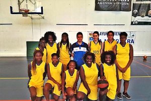 Las jugadoras de La Mojonera lo ganan todo.