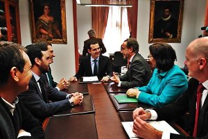Reunión entre Ramón Fernández-Pacheco y el consejero de Fomento y Vivienda, Felipe López