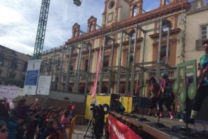 Los más pequeños disfrutan de la jornada.