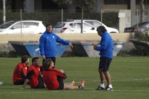 Goro eligió a Michel para el lateral derecho ante Osasuna.