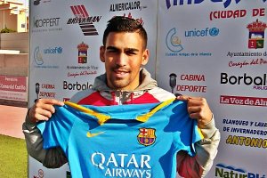 Dani Romera con la segunda equipación del Barça.