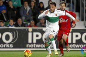 Eldin no ha tardado en enchufarse al Elche.