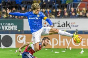 Dubarbier supo tapar bien la banda izquierda.