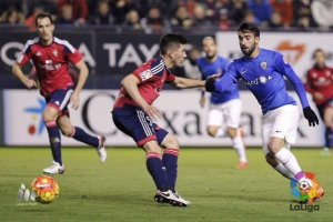 Chuli, en una jugada del Osasuna-Almería.