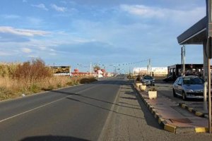 La carretera que une la ciudad con la Universidad