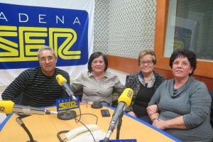 Imágenes de Cortés durante la década de los 60 y algunos de sus habitantes en la actualidad. 